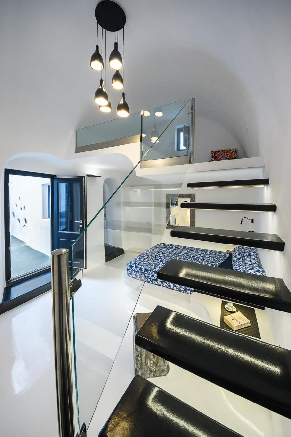 Apartamento Santorini Traditional Apt With Private Hot Tub Fira  Exterior foto
